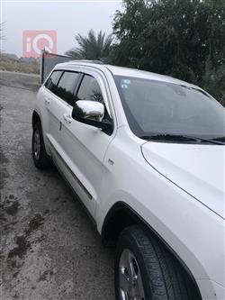 جیپ گراند شیرۆکی